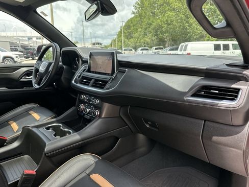 Certified 2021 GMC Yukon XL AT4 w/ AT4 Premium Package AWD/4WD image 29