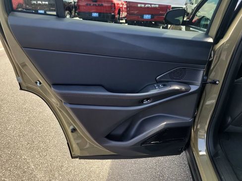 New 2026 Jeep Cherokee Limited AWD/4WD image 14