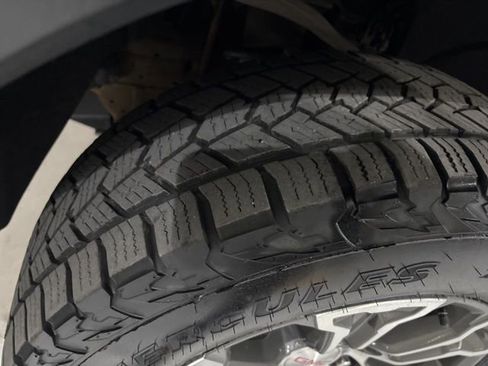 Used 2025 GMC Sierra 1500 SLT image 41