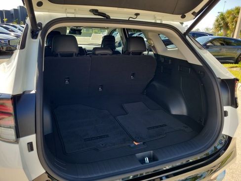 Used 2024 Kia Sportage SX Prestige image 9