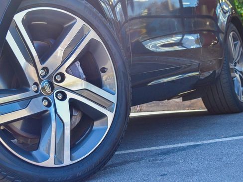 Used 2023 Land Rover Discovery HSE R-Dynamic image 5