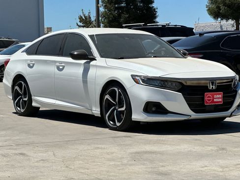 Used 2022 Honda Accord Sport image 10