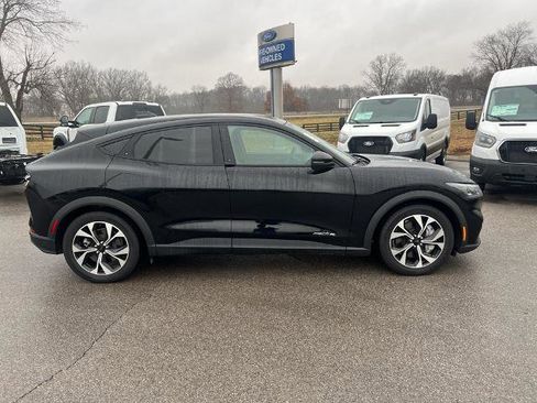 Certified 2025 Ford Mustang Mach-E Select w/ Comfort Package Lite image 4