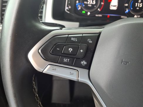 Used 2022 Volkswagen Atlas Cross Sport SE AWD/4WD image 7