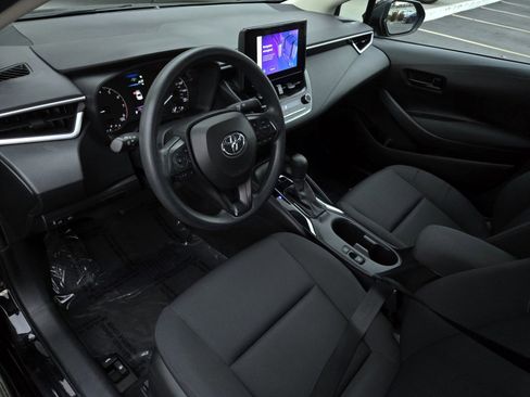 Certified 2023 Toyota Corolla LE image 8