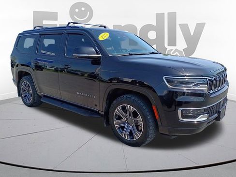 Used 2023 Jeep Wagoneer 4WD w/ Premium Group I image 3