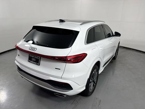 Used 2025 Audi Q5 Premium Plus w/ Premium Plus AWD/4WD image 37
