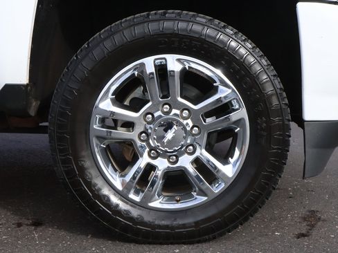 Used 2016 Chevrolet Silverado 2500 High Country w/ Duramax Plus Package image 23