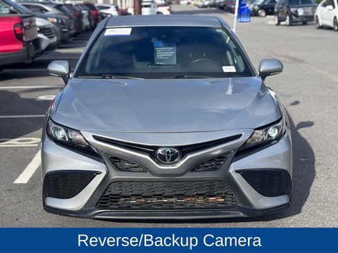 Used 2023 Toyota Camry SE image 2