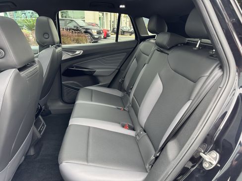 Certified 2023 Volkswagen ID.4 Pro S image 33