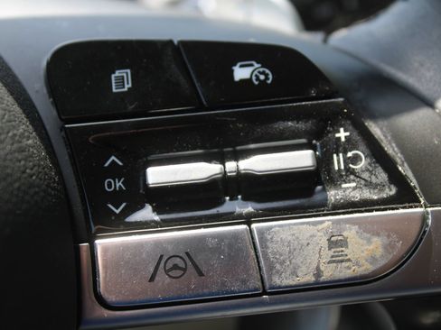 Used 2024 Hyundai Tucson Limited AWD/4WD image 34