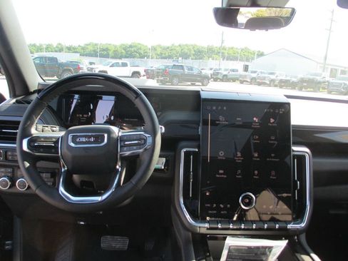 New 2026 GMC Yukon XL Elevation w/ Elevation Premium Package AWD/4WD image 17