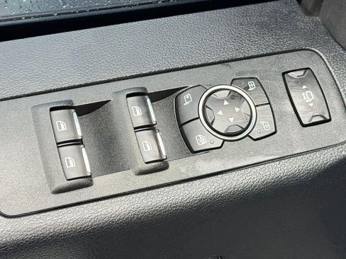 Used 2017 Ford F350 Platinum w/ Platinum Ultimate Package image 13