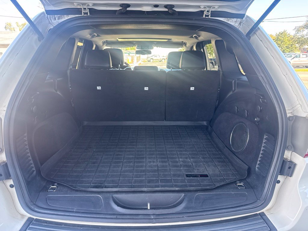 Used 2012 Jeep Grand Cherokee Laredo AWD/4WD image 17