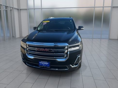 Used 2023 GMC Acadia SLT w/ Preferred Package image 3