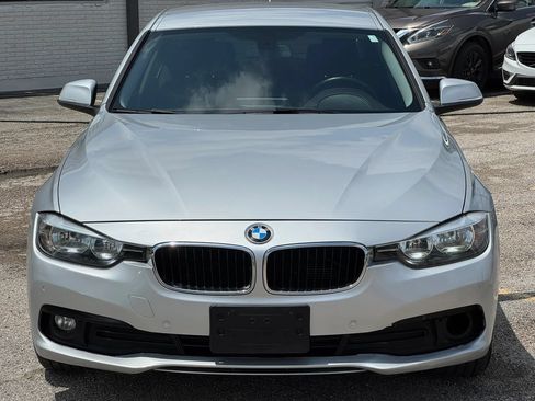 Used 2016 BMW 320i Sedan RWD image 10