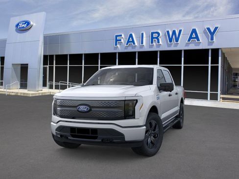 New 2024 Ford F150 Lightning 4x4 SuperCrew image 2