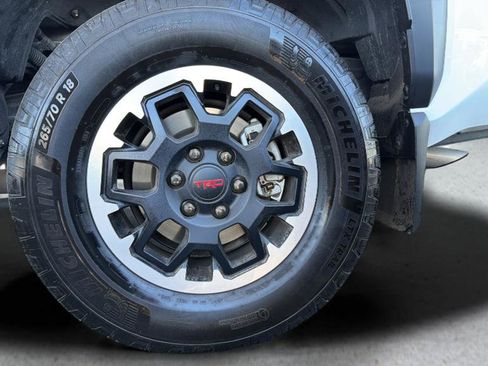 Used 2025 Toyota 4Runner TRD Off-Road AWD/4WD image 28