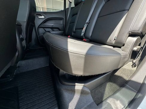 Used 2018 Chevrolet Colorado ZR2 AWD/4WD image 23