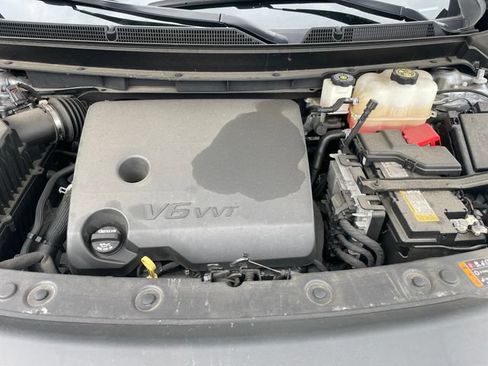 Used 2023 Buick Enclave Essence AWD/4WD image 31