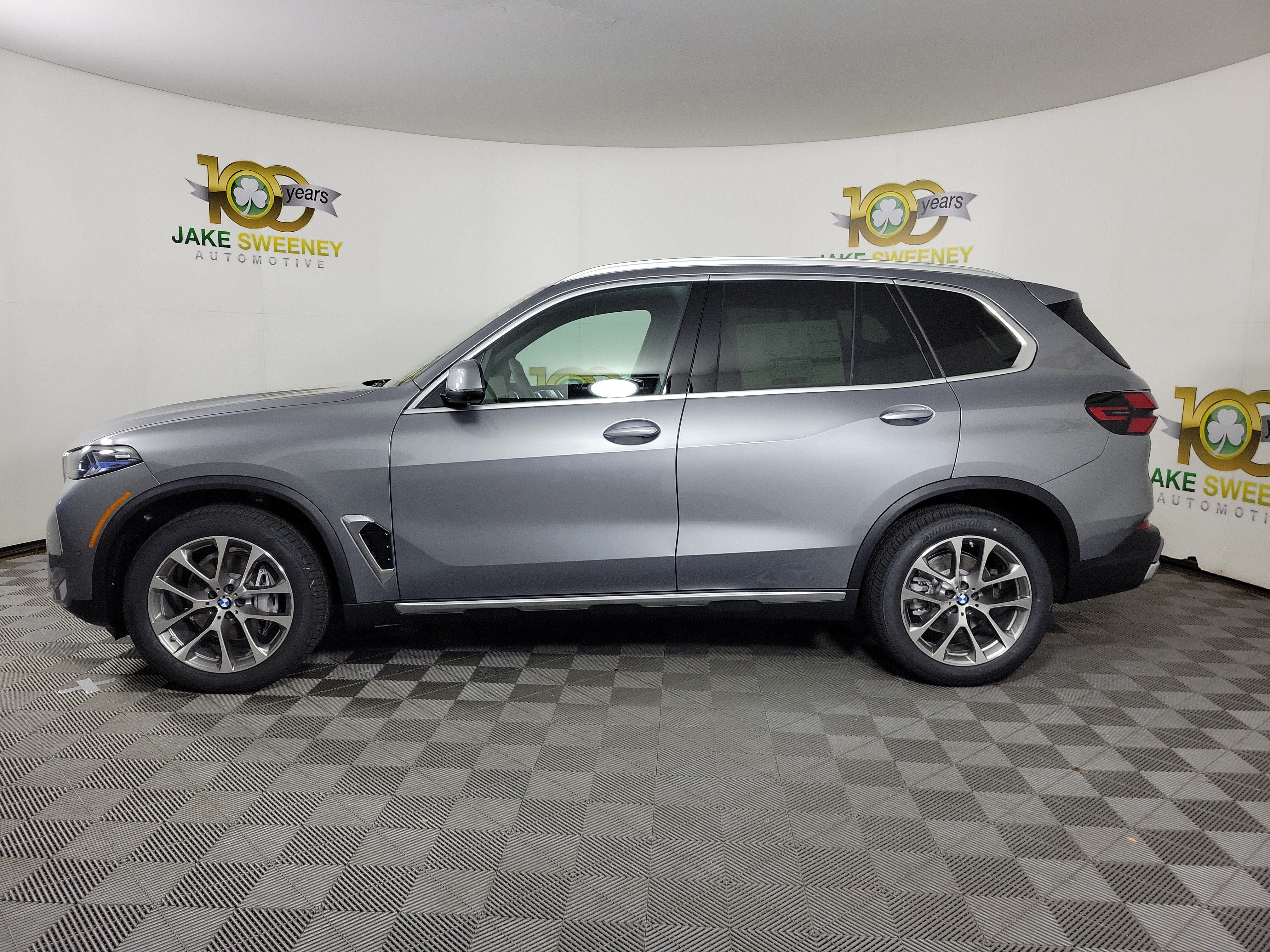 Certified 2026 BMW X5 xDrive40i w/ Premium Package AWD/4WD image 4