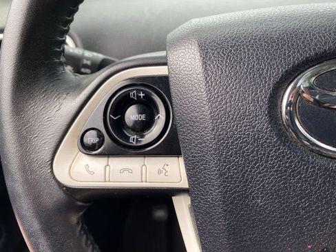 Used 2016 Toyota Prius Four w/ Advanced Technology Package FWD image 22