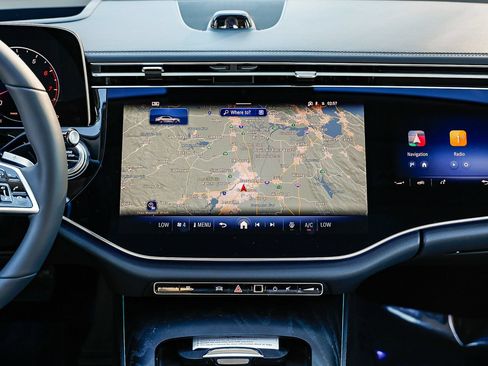 New 2026 Mercedes-Benz E 450 4MATIC Sedan image 11