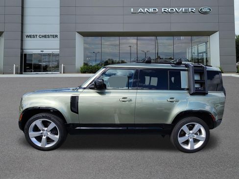 Certified 2025 Land Rover Defender 110 X-Dynamic SE AWD/4WD image 5