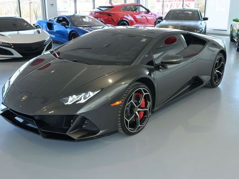 Used 2020 Lamborghini Huracan EVO image 23