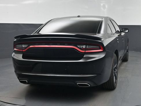 Used 2021 Dodge Charger SXT w/ Blacktop Package RWD image 28