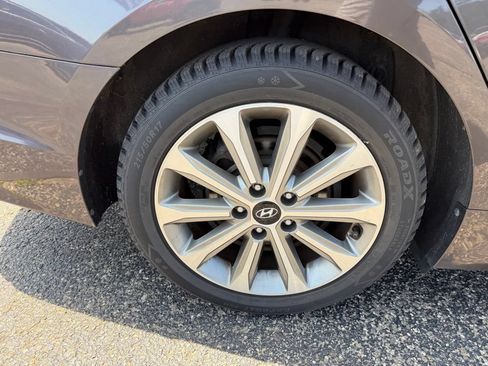 Used 2016 Hyundai Sonata Limited w/ Option Group 05 FWD image 31