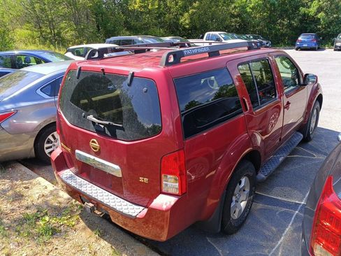 Used 2006 Nissan Pathfinder SE AWD/4WD image 4