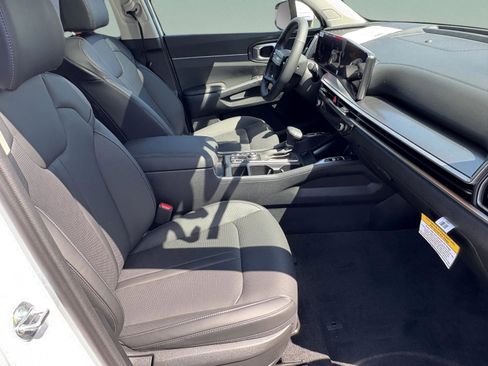 New 2026 Kia Sorento S w/ S Panoramic Sunroof Package image 23
