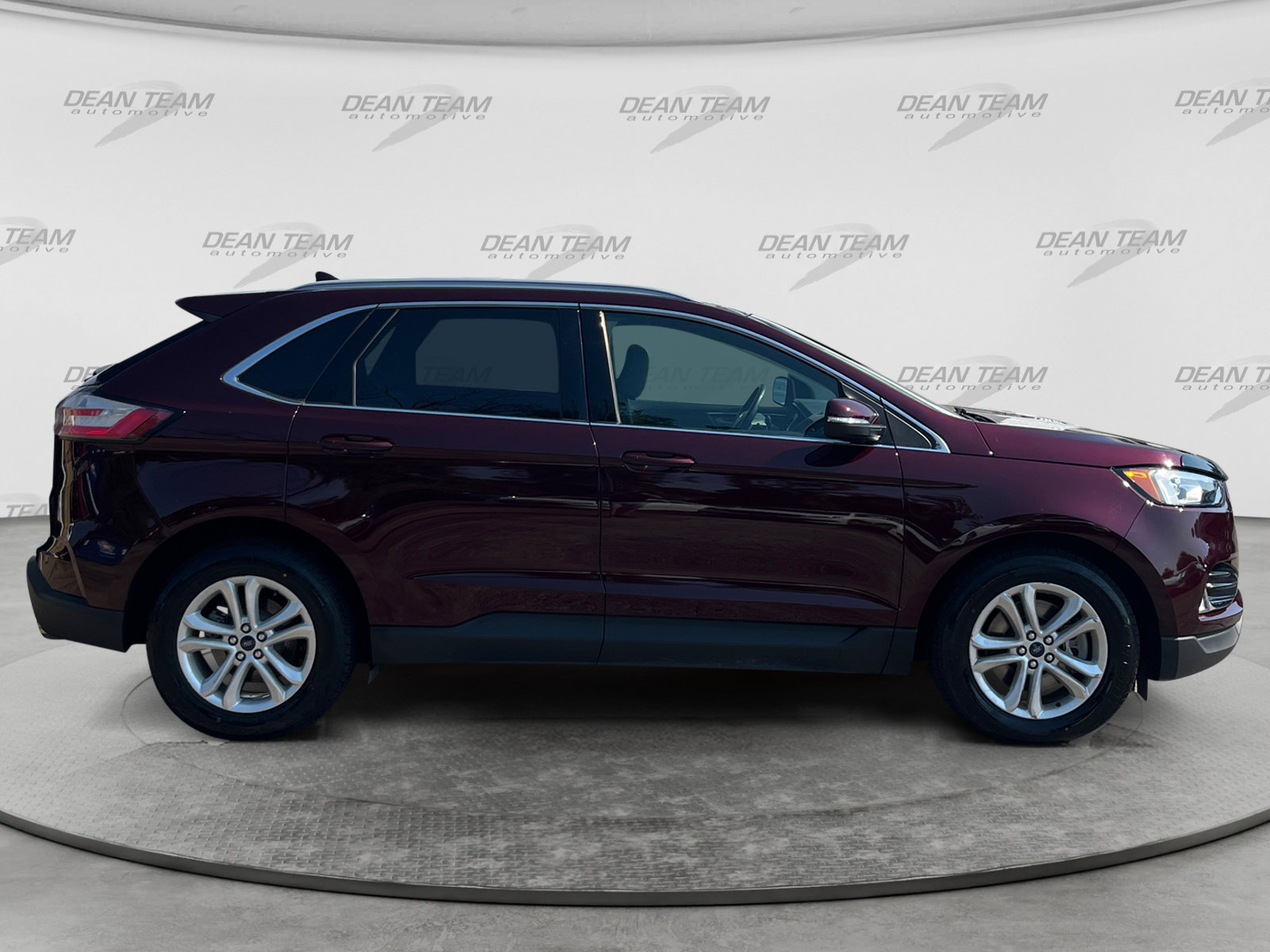 Used 2020 Ford Edge SEL w/ Convenience Package AWD/4WD image 8