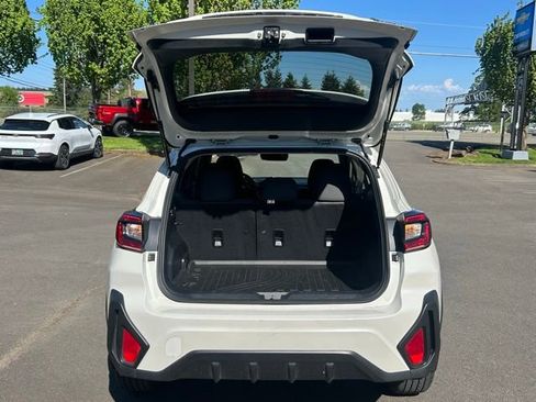 Used 2024 Subaru Crosstrek 2.0i Premium w/ Crosstrek Mirror Package AWD/4WD image 7