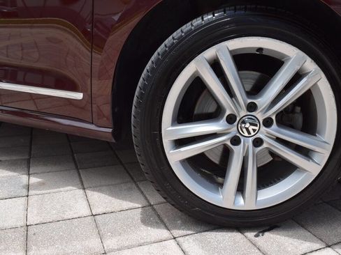 Used 2013 Volkswagen Passat TDI SEL Premium FWD image 88