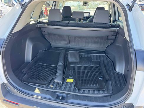 Used 2025 Toyota RAV4 XLE image 30