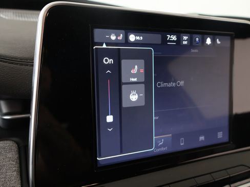 Used 2025 Jeep Compass Latitude image 7