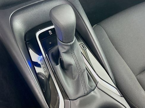 Used 2026 Toyota Corolla LE FWD image 24