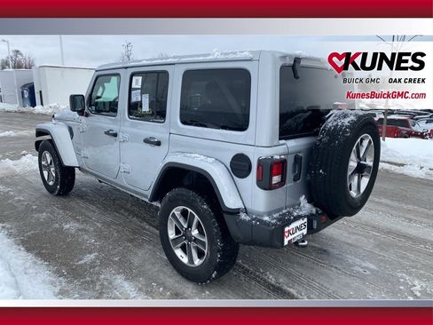 Used 2023 Jeep Wrangler Sahara image 6