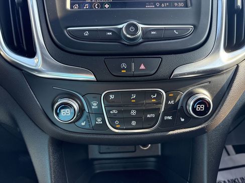 Used 2024 Chevrolet Equinox LT image 16