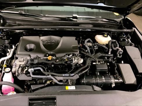 Used 2025 Toyota Camry XSE w/ Premium Package AWD/4WD image 32