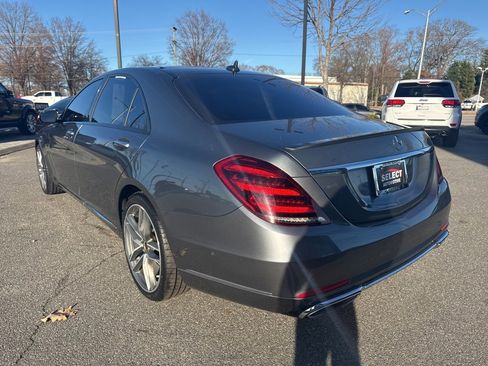 Used 2018 Mercedes-Benz S 450 Sedan image 3