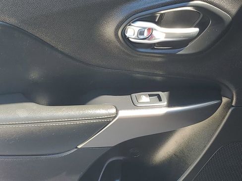 Used 2020 Jeep Cherokee Limited w/ Trailer Tow Group image 46