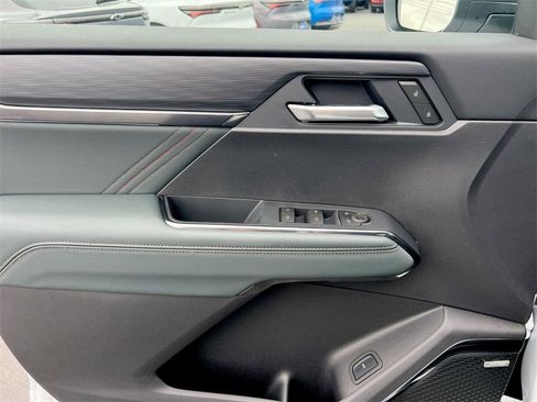 New 2025 GMC Acadia AT4 image 19