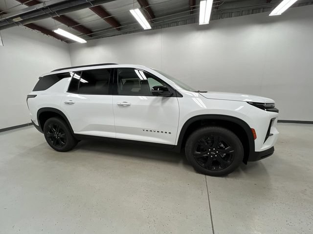 New 2027 Chevrolet Traverse LT w/ Midnight/Sport Edition AWD/4WD image 9