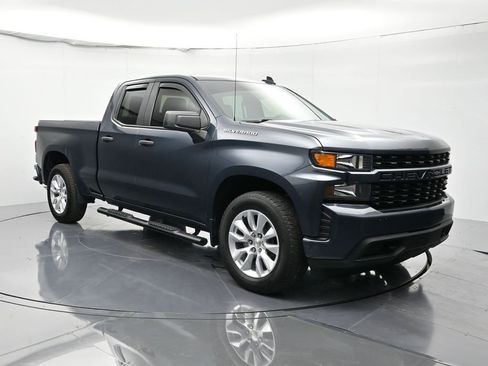 Certified 2021 Chevrolet Silverado 1500 Custom image 3