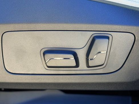 New 2026 BMW X1 xDrive28i w/ Technology Package AWD/4WD image 17