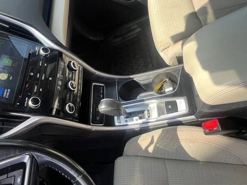 Used 2019 Subaru Ascent Premium AWD/4WD image 17