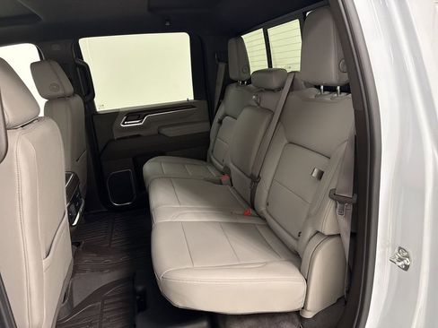 New 2026 GMC Sierra 3500 SLT w/ SLT Convenience Package image 26